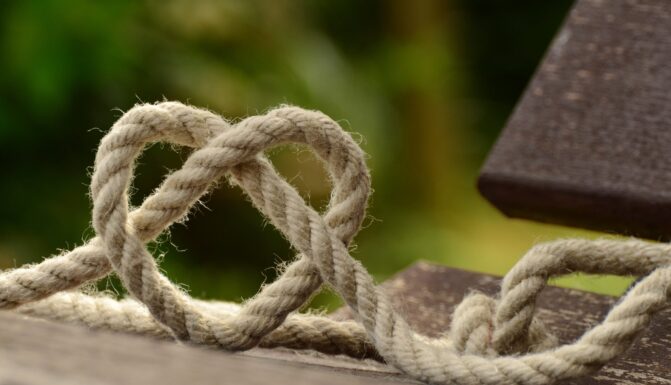 An Introduction to Holistic Psychotherapy